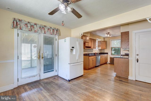 4928 LEEDS AVE, Baltimore, MD 21227