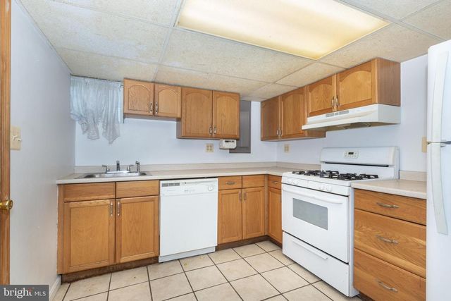 4928 LEEDS AVE, Baltimore, MD 21227