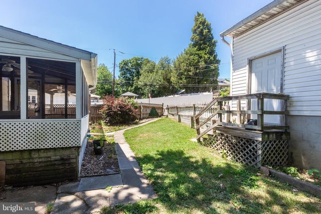4928 LEEDS AVE, Baltimore, MD 21227