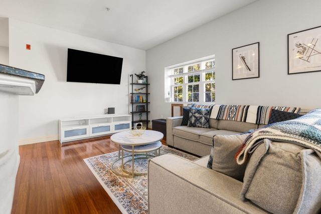 188 Summer St 3, Weymouth, MA 02188