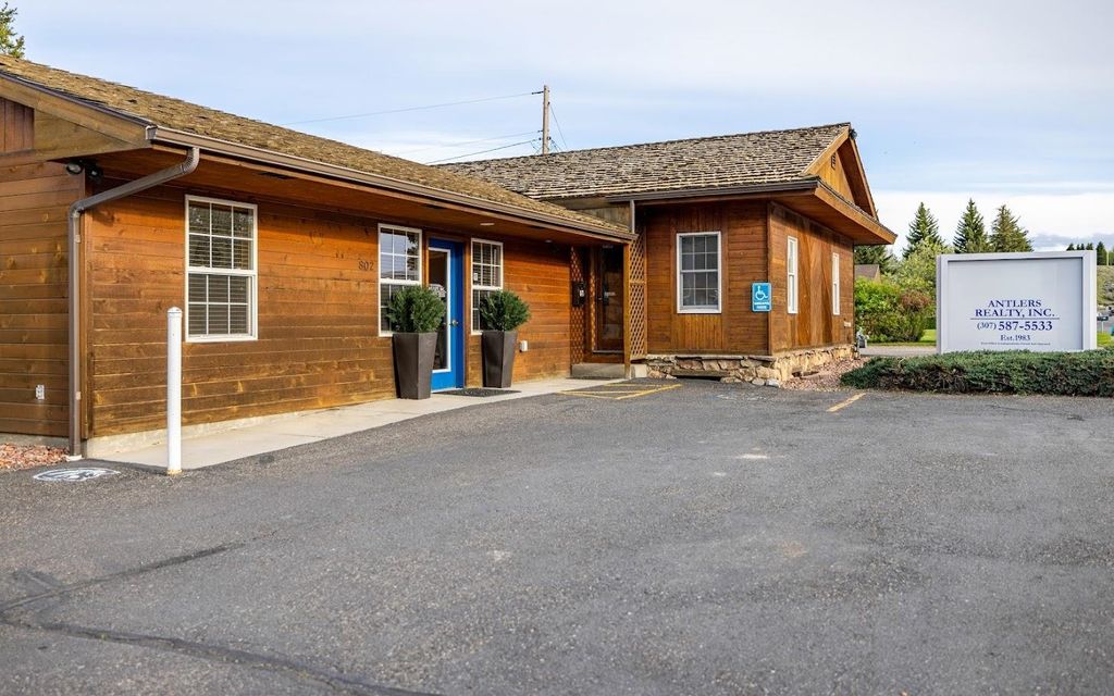 802 Canyon Ave, Cody, WY 82414 photo 15