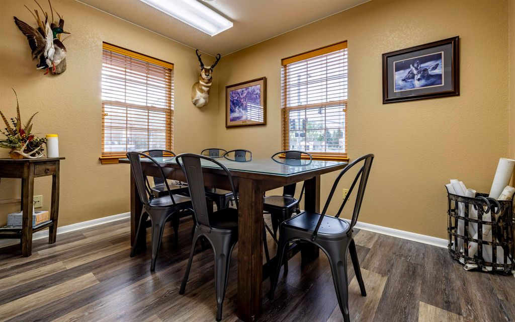 802 Canyon Ave, Cody, WY 82414 photo 16