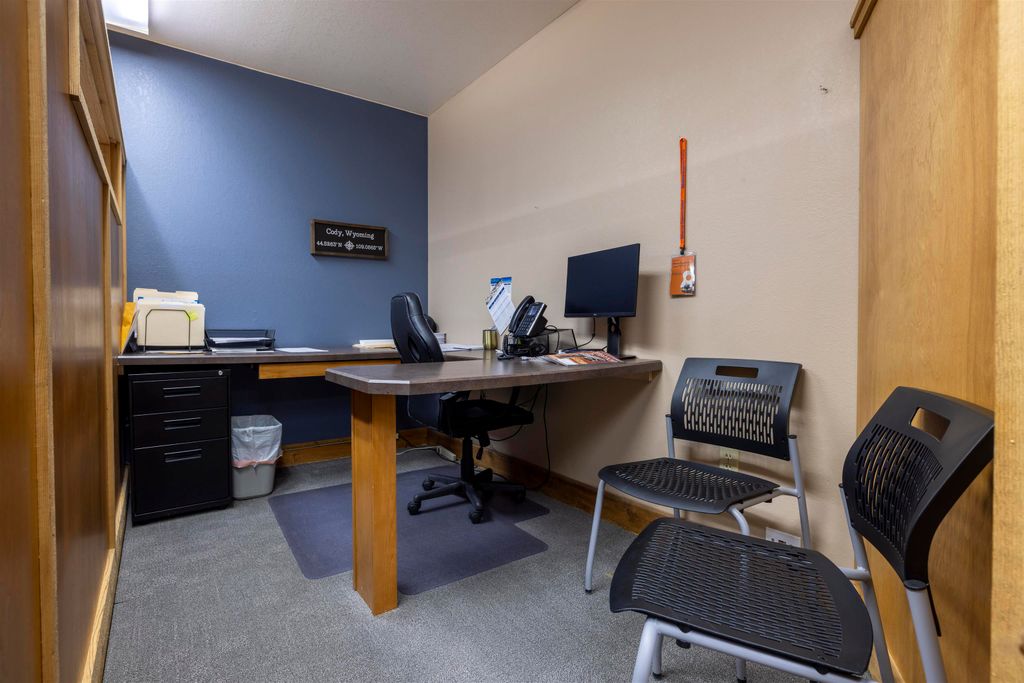 802 Canyon Ave, Cody, WY 82414 photo 22