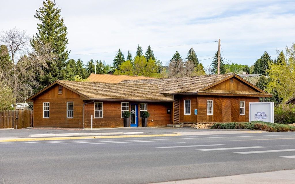 802 Canyon Ave, Cody, WY 82414 photo 7