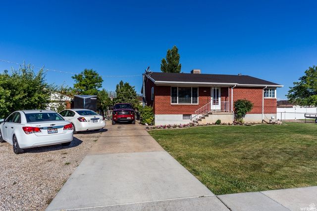 2423 S 2000 W, Syracuse, UT 84075