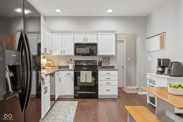 7811 Meadow Rue Road, Noblesville, IN 46062