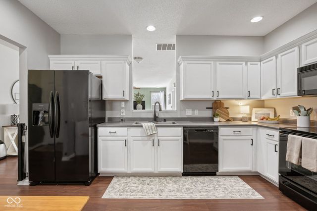 7811 Meadow Rue Road, Noblesville, IN 46062