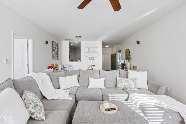 7811 Meadow Rue Road, Noblesville, IN 46062