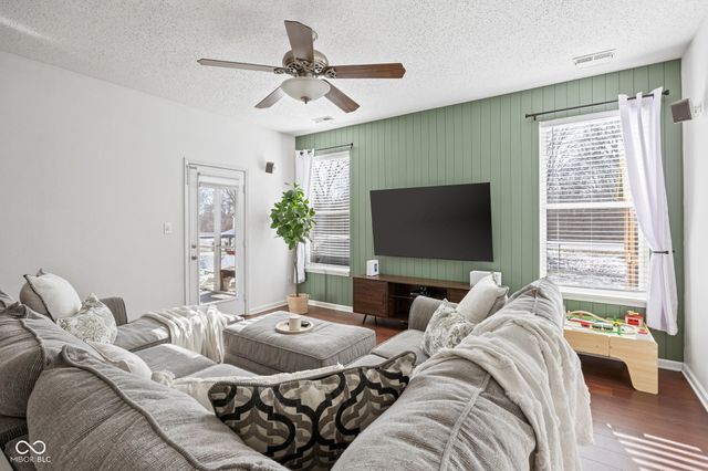 7811 Meadow Rue Road, Noblesville, IN 46062