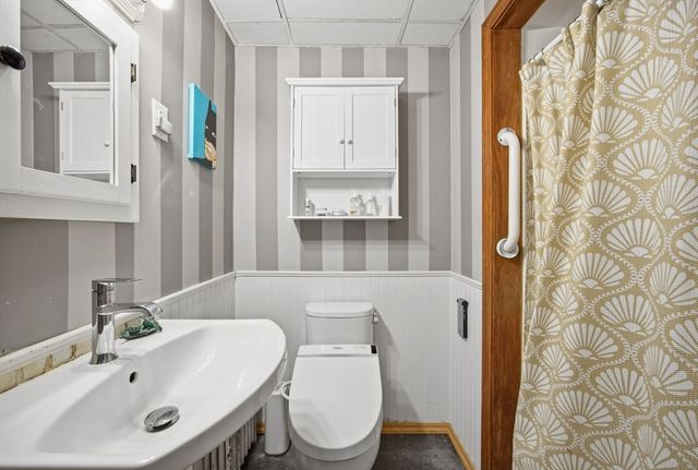 202 Kendrick Ave, Quincy, MA 02169