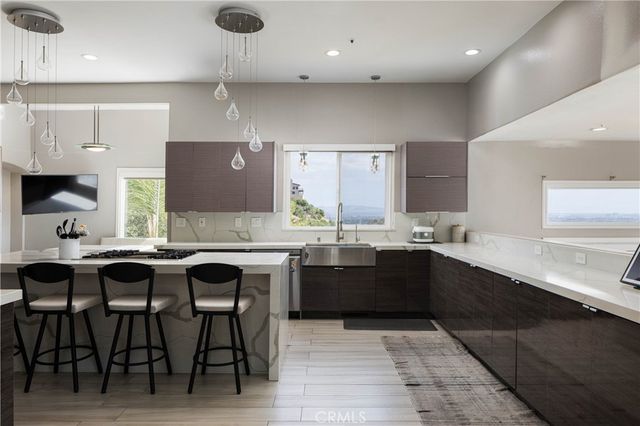 12286 Circula Panorama, North Tustin, CA 92705