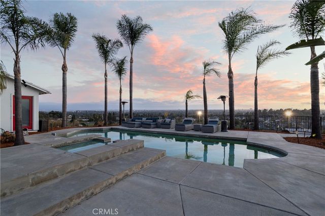 12286 Circula Panorama, North Tustin, CA 92705
