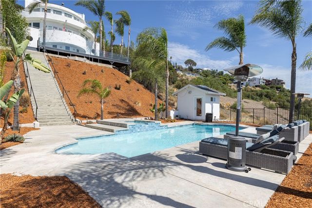 12286 Circula Panorama, North Tustin, CA 92705