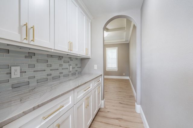 32726 Tall Oaks Way, Magnolia, TX 77354