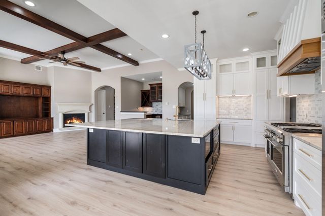 32726 Tall Oaks Way, Magnolia, TX 77354