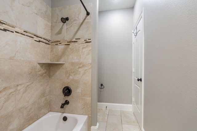 32726 Tall Oaks Way, Magnolia, TX 77354