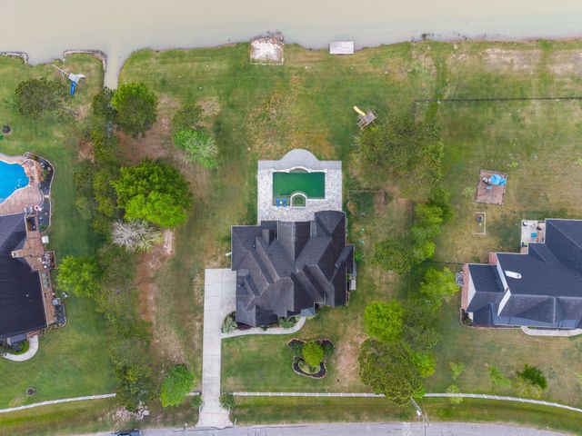 32726 Tall Oaks Way, Magnolia, TX 77354