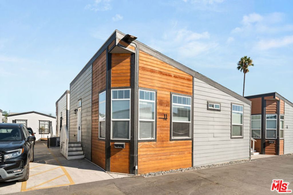 8250 Lankershim Boulevard 92, North Hollywood (los Angeles), CA 91605