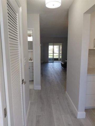 1951 NE 39th Street 127, Lighthouse Point, FL 33064