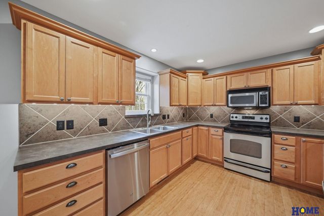 1823 SW 38th Street, Lincoln, NE 68522