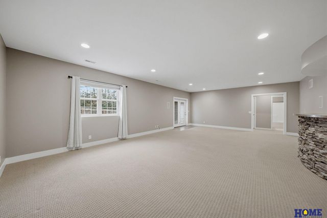 1823 SW 38th Street, Lincoln, NE 68522