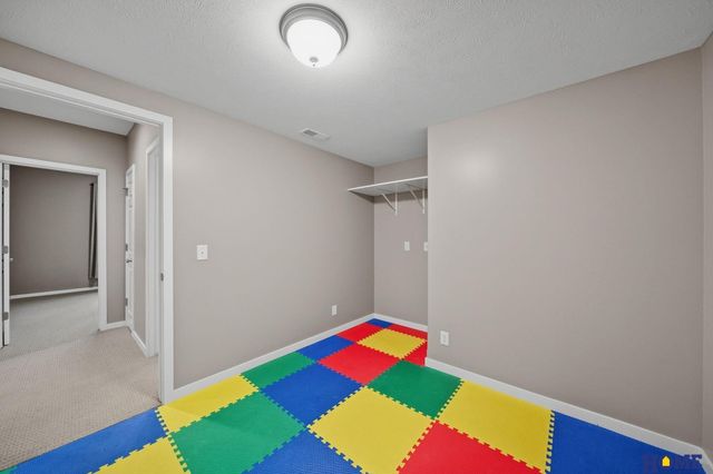 1823 SW 38th Street, Lincoln, NE 68522