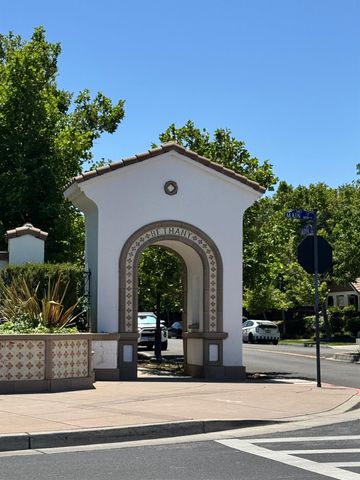 188 S Pacifico St, Tracy, CA 95391