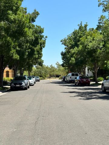 188 S Pacifico St, Tracy, CA 95391