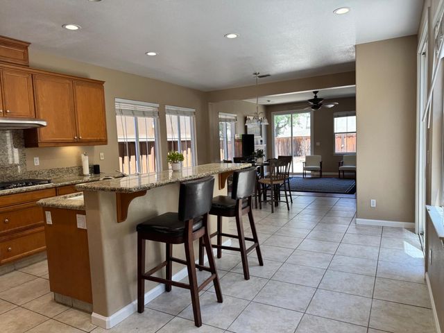 188 S Pacifico St, Tracy, CA 95391