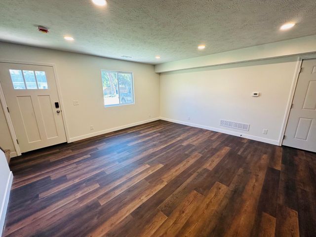 1505 SILVER Lane, Carter Lake, IA 51510
