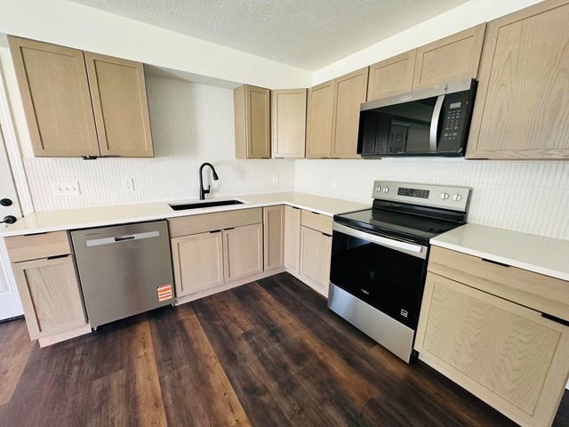 1505 SILVER Lane, Carter Lake, IA 51510