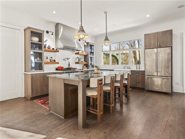 109 Hood Circle, Decatur, GA 30030