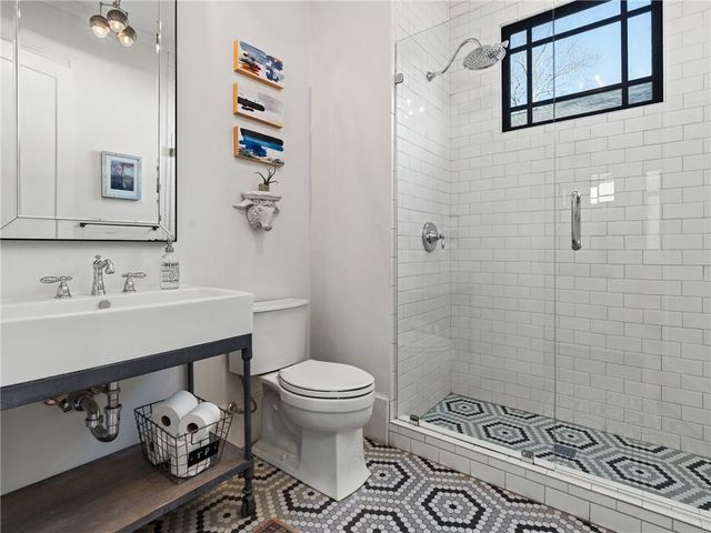 109 Hood Circle, Decatur, GA 30030