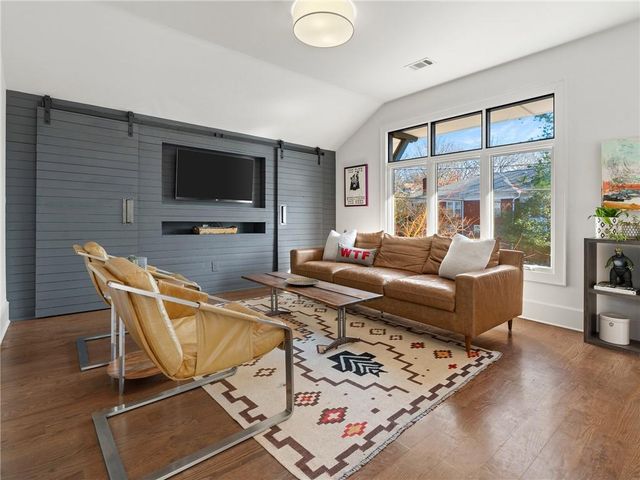 109 Hood Circle, Decatur, GA 30030