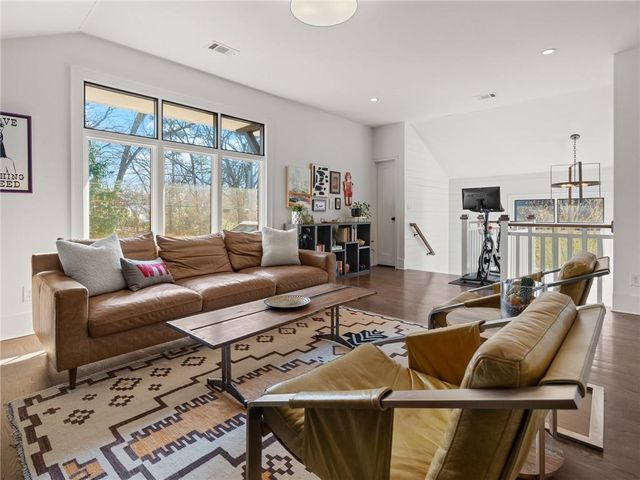 109 Hood Circle, Decatur, GA 30030