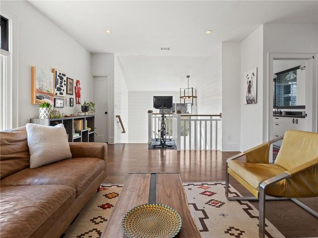 109 Hood Circle, Decatur, GA 30030