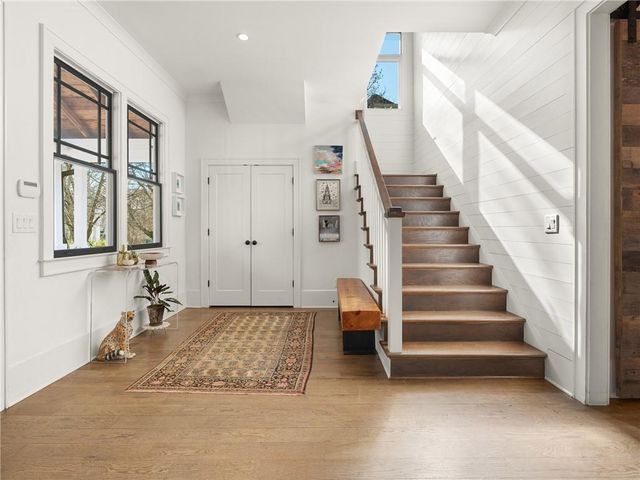 109 Hood Circle, Decatur, GA 30030