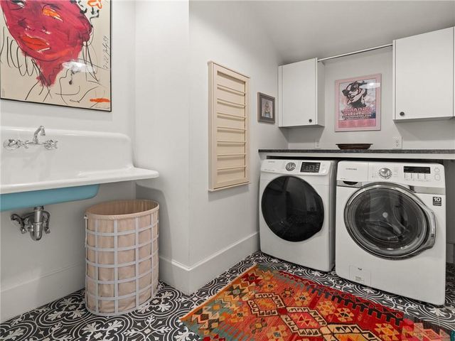 109 Hood Circle, Decatur, GA 30030