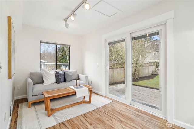 1420 N 50th Street, Seattle, WA 98103