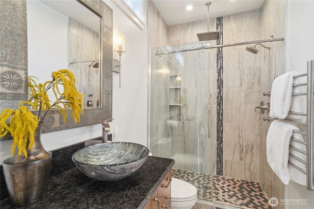 1420 N 50th Street, Seattle, WA 98103