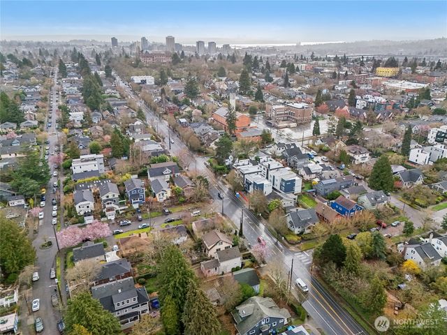 1420 N 50th Street, Seattle, WA 98103