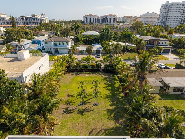 255 NE 3rd Street, Boca Raton, FL 33432