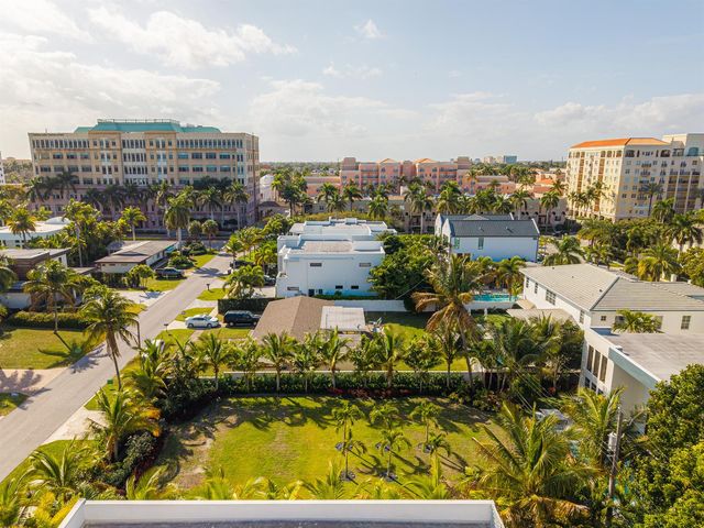 255 NE 3rd Street, Boca Raton, FL 33432