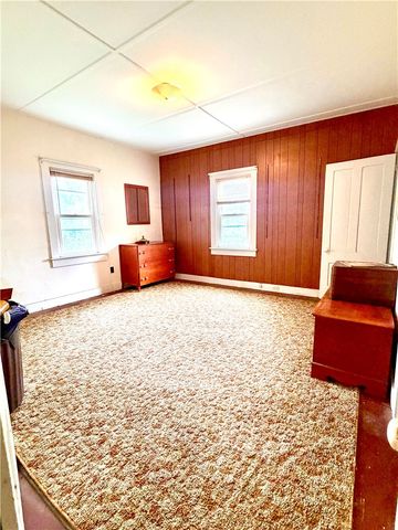 51 Underwood Lane, Middletown, RI 02842
