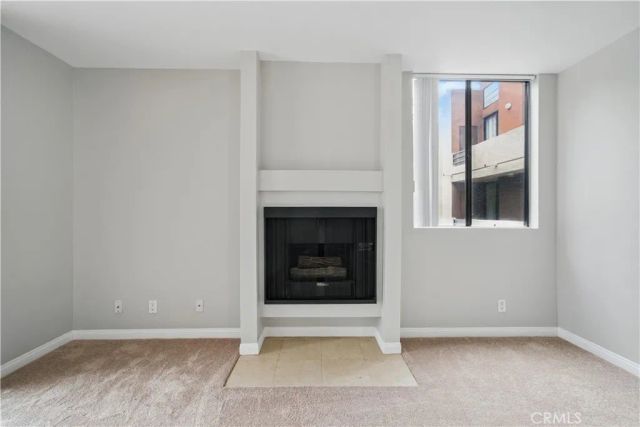 7826 Topanga Canyon Boulevard 218, Canoga Park, CA 91304