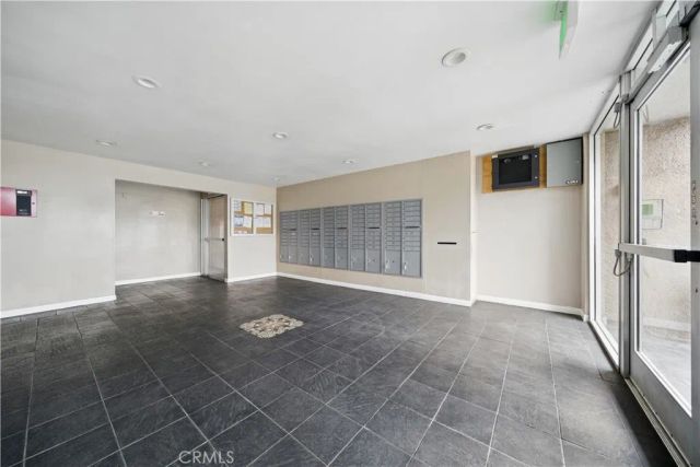 7826 Topanga Canyon Boulevard 218, Canoga Park, CA 91304