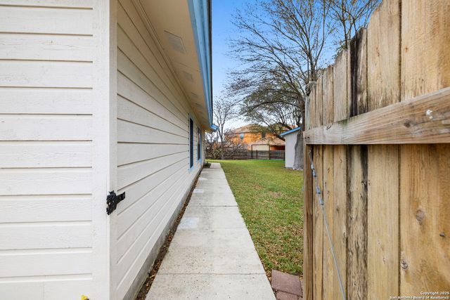 3807 Pine Breeze, San Antonio, TX 78247