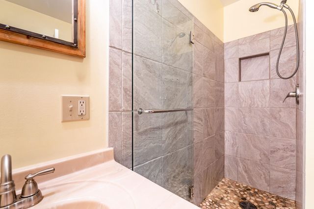 425 Nebraska Valley Road, Stowe, VT 05672