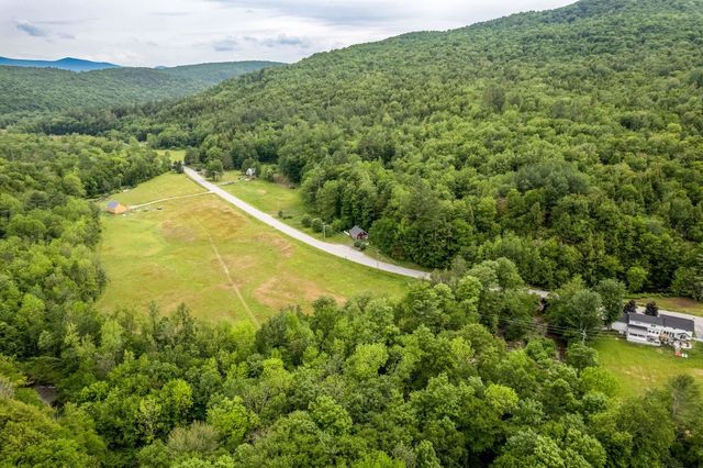 425 Nebraska Valley Road, Stowe, VT 05672