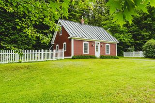 425 Nebraska Valley Road, Stowe, VT 05672